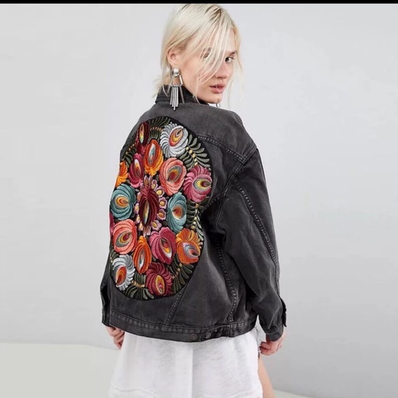 Last One Oversized Embroidered Jacket - Picture 2 of 5